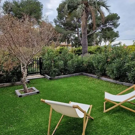- Giens 1 4 Personnes Jardin Plancha Parking Prive - Olivier Apartment *